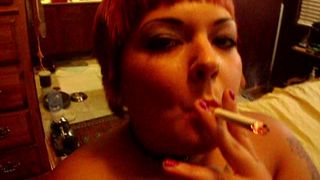 manyvids diamond lou  lustful babe caresses shaved pussy