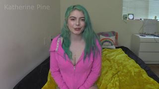 manyvids Katherine Pine busty chick jerks off her phallus