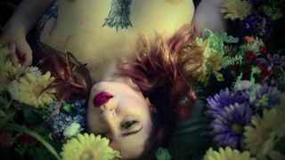 manyvids Freshie Juice cute chick posing in lingerie