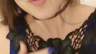 sadieholmes lustful beauty with tattoos fucks both slits