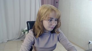 valensafarfor shy bitch masturbates recklessly pussy