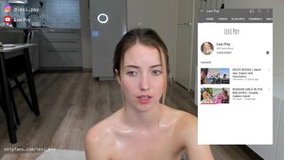 lexipoy buxom plays with long dildo