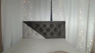 jessika sweet and attractive babe masturbates