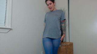 Erin Marie O'Keefe aka Goddess Green Eyed luxurious babe fucks pussy relish