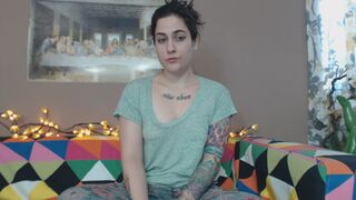 Erin Marie O'Keefe aka Goddess Green Eyed Insatiable Hide