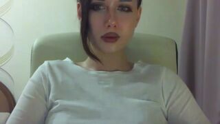 sexyvilleboy1 experienced slut caresses shaved cunt