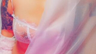 oenvyus naked handjob on the floor