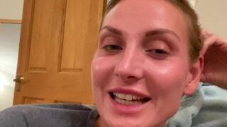 victoria may89 luxurious female massaging nipples