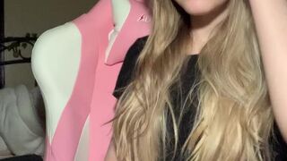 valeriewhitebb adorable petite effectively jerking pussy