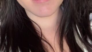 theemilylynne beautiful woman in black clearly jerks off her vagina