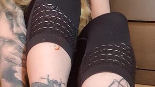 soleneed Naughty chick