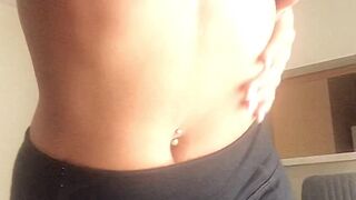 simmithener mature slut gets naked on camera