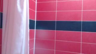 makemescreamm big need and big horse agret