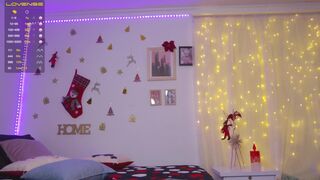 camilitasu sexy slut shows big tits