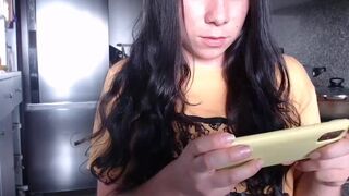 _mellie_ pretty woman and her breasts