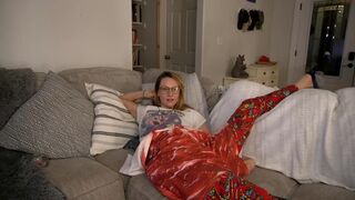 kaileeshy Adorable babe sucks and fucks great