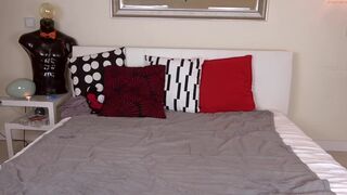 foxylynn erotic gymnast effectively changes poses