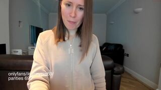 eatmypie69 rebellious slut licks dildo