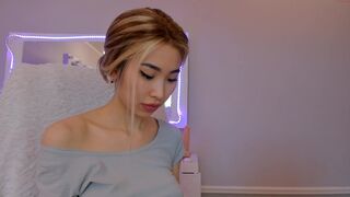 assuri_yu jerking in the car