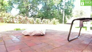 anya_soo_wet busty chick caresses shaved foil