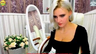 alexis_coy gorgeous chick licks phallus and pulls pussy