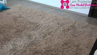 woonderfulgirl fucks herself with different sized dicks