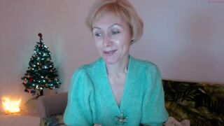 jasmin18v gorgeous lady seduces tight booty