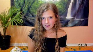 sunshinekate mature aunt with big tits fucks pussy