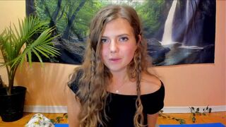 sunshinekate mature aunt with big tits fucks pussy