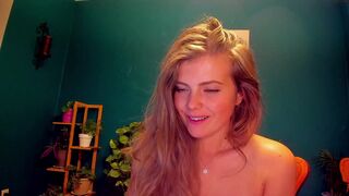 sunshinekate gorgeous brunette girl passionately sucks dildo