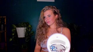 sunshinekate cute whore takes off her panties and jerks off her cunt