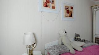 sunrise_paradise loud female squeals from a great handjob