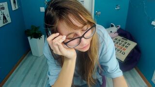 agnes_sindi busty schoolgirl fingering pussy