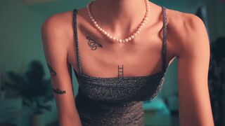 tamagochi_gf crazy latin latina fucked by dildo