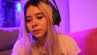 students_porn sweet tits show boobs