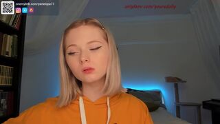 penelopa77 Restless girl