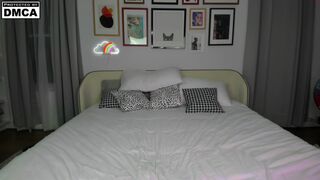 lucycanbebought squirt masturbation