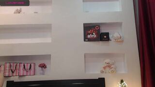 kiranightlyxo Lovely chick