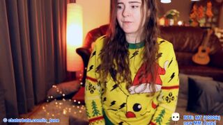 in_tune a young queen fucks both holes