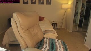 doubedeesarai tiny in a mask caresses the vagina