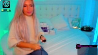 debralee sexy blonde gets her pussy fucked