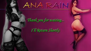 ana_rain Charming chick