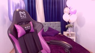 alyssafabulous mature masturbates in front of webcam