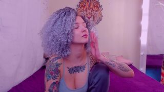 alyssafabulous weak on the front