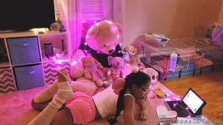 manyvids Blaire Monet incendiary queen jumps on sex toy