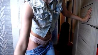 keykey_mrrr cute wench pulls vagina with phallus