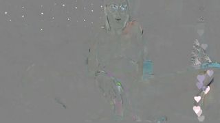 LauranVickers extravagant babe blissfully bangs holes