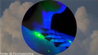 psychedelicariaa seductive babe dancing spectacular striptease