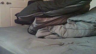 EssieXO08102019 jerking off to music