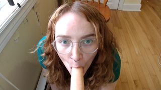 Ellie juicy harlot masturbating vagina